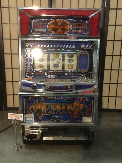 Yamasa Co. Memphis Type-B slot machine No. 6246283. Machine takes Yen only, which is provided.