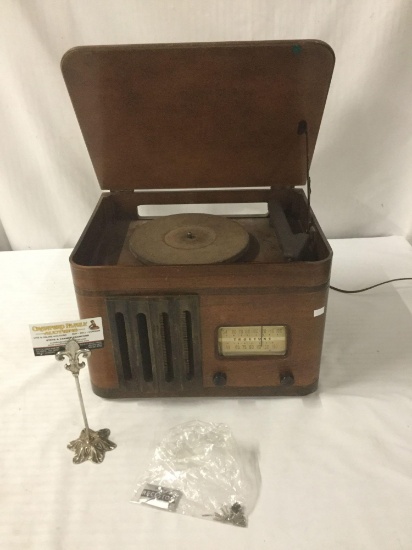 Vintage TrueTone portable radio & 78rpm turntable - incredibly clean and working - see desc