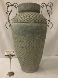 Fine modem stoneware vase with 