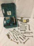 Makita Router Model No. 3620 (tested & working) and over 30 wrenches, approx. 22x13x7 inches.
