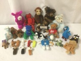 25 stuffed animals & finger puppets, incl. OddzOn, Limited Treasures, and others, approx. 14x14x10