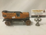 Vintage Amos N Andy Fresh Air Taxicab Co. of America wind up tin toy car.