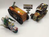Three tin windup toy vehicles, incl. a 1950s Marx Toy Co. lithographed tin, Old Jalopy, wind up car