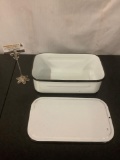 Vintage white w/ black rim enamel pan container with lid, approx 9x14x5 inches