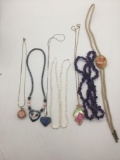 Collection of 8 necklaces. Lapis lazuli, pearls, bolo and more.