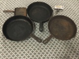 Collection of 4 vintage BSR Birmingham Stove and Range cast iron pans.