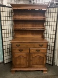 Three-drawer wooden buffet/sideboard table w/ two-tiered hutch/shelf top Approx. 40x20.5x71 inches
