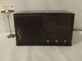 Vintage Sears Silvertone radio No.15, tested & needs some maintenance.