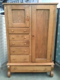 Late 1800s antique six-drawer oak - Gentleman?s Dresser - armoire/dresser. Some mild wear, see pics