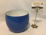 Blue enameled bowl w/ white interior, makers mark has worn off, approx 8 x 6 inches
