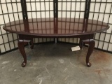 Ethan Allen cherry wood Queen Anne cocktail table w/ cabirole legs