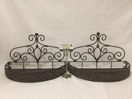 Pair of modern metal wire wall shelves, approx. 18x10 inches.