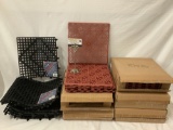 Large lot of interlocking bar matting / floor covering in 2 styles