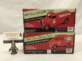 2 Vintage Fuel Texaco die cast metal cars. 1:34 scale 1934 T-23 GMC Tanker, and 1:25 scale Divco