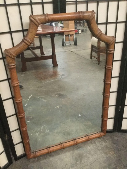 Vintage decorative frame wall mirror mirror, approx. 38 x 26 inches.