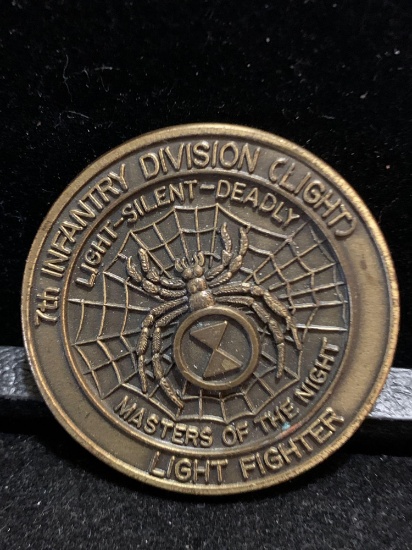 RARE Challenge coin:7th Infantry Division / Masters of the night / Light fighter/ Bayonet Div. JLB