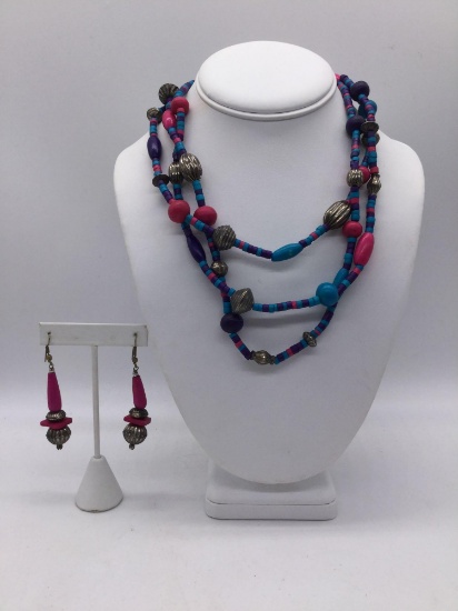Matching set of metal and bead art jewelry necklace & beads