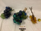 3 pc. lot of vintage resin grape bunches sculptures, sold as is, approx 12 x 7 x 5 in.