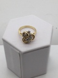 Beautiful vintage 14K gold women's ring w/ a rose design studded with diamonds sz6/ 4.6 grams