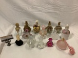 Nice lot of perfume bottles, art glass / crystal, some with tag, many styles, see pics.