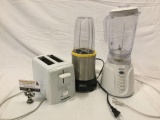 3 pc. lot of kitchen appliances; Chefmate toaster, Bella mixer, Rival blender. Sold as is.