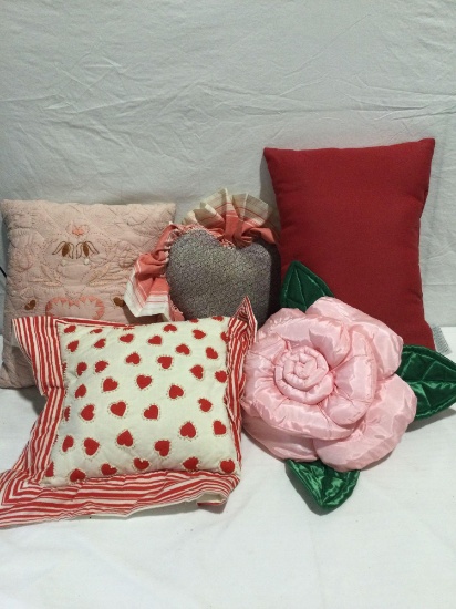 Set of 5 throw pillows