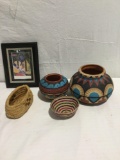 Lot of Native American art baskets painting and 2x bowls / bowls are replicas