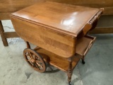 Vintage wood rolling drink cart with removable tray and dropleaf design, Approx 20 x 33 x 28 in.