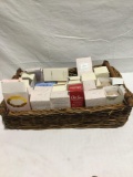 Basket full of perfume and perfume bottles / comes with basket