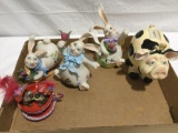 Lot of collectable figurines 3 rabbits , mice in teacup and a very cute piggy bank