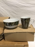 Set of new in box 4 x bowls and 6 x coffee cups / Mossy Oak theme