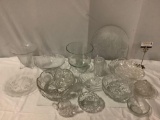 Nice lot of 14 crystal / glass home decor: bowls, plates, bow tumbler, Mikasa - Slovenia, see pics.
