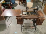 Antique White Rotary sewing machine w/ tiger oak/ cast iron convertible work station.