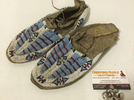 Antique Native American leather moccasins w/ intricate bead work, good condition/ fragile