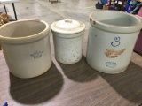 Set of 3 crocks number 2 , one unmarked , and a nice red wing number 3 see pics