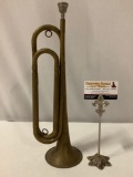 Antique US Regulation bugle / horn musical instrument w/ mouth piece, made in USA