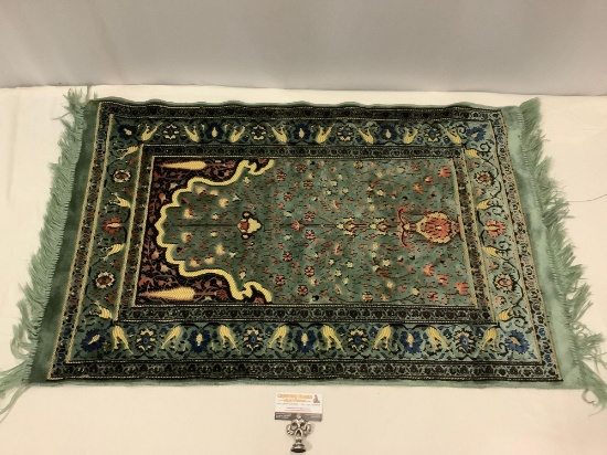 Vintage Kadifeteks rug w/ fringe, made in Istanbul Turkey, approx 46 x 27 in.