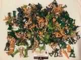 Lot of plastic army men toy figures, fantasy warriors, many styles/ sizes. Approx 2 x 2 in.