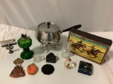 Mixed lot of vintage decor/collectibles; green oil lamp, 1962 Seattle Workds Fair glass, ET soap,