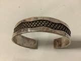 Nice vintage sterling silver decorated bracelet, approx 2.5 in.