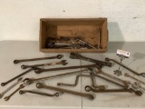 Lg. Lot of vintage wrenches, many styles and makers, approx 23 x 2.5 in. longest.