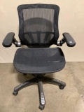 Rolling office chair w/ netted seat / back, approx 24 x 26 x 37 in.