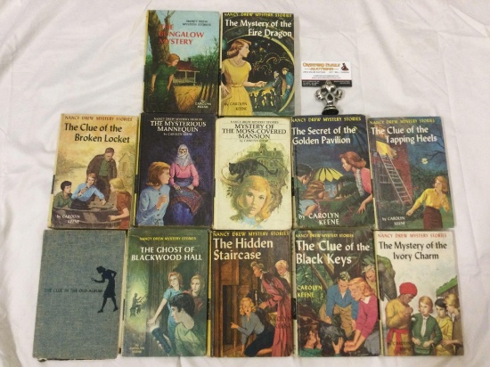 12 pc. Lot of vintage hardcover Nancy Drew Mystery Stories books.