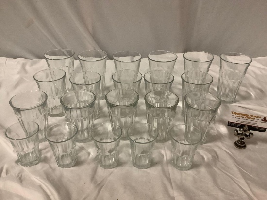 21 pc. lot of glass tumbler drinking glasses, approx 4 x 6 in. largest.