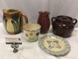 5 pc. Lot of vintage / modern ceramic stoneware pottery: croc w/ lid - USA , signed plate / vase,