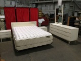 5 piece vintage American of Martinsville bedroom furniture set w/ Macys Ambiance mattress