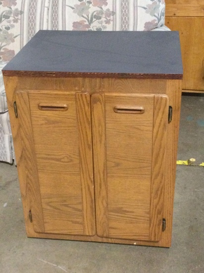 Portable rolling kitchen island Oak with laminate top And adjustable shelving
