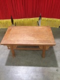 Vintage oak coffee table 35x22x15