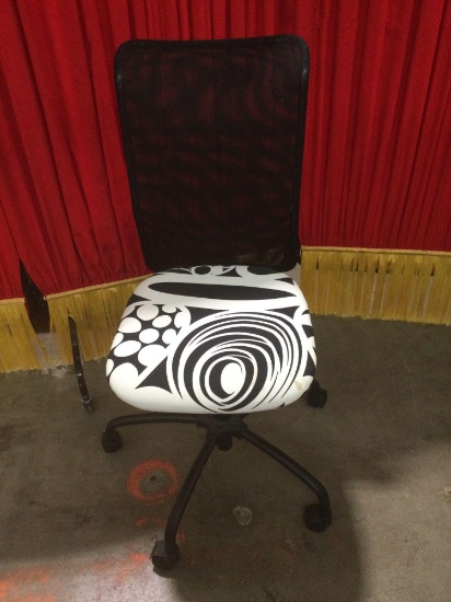 Black and white designed rolling desk chair