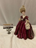 Vintage FLORENCE CERAMICS CO. Pasadena , California semi porcelain female figure in nice condition